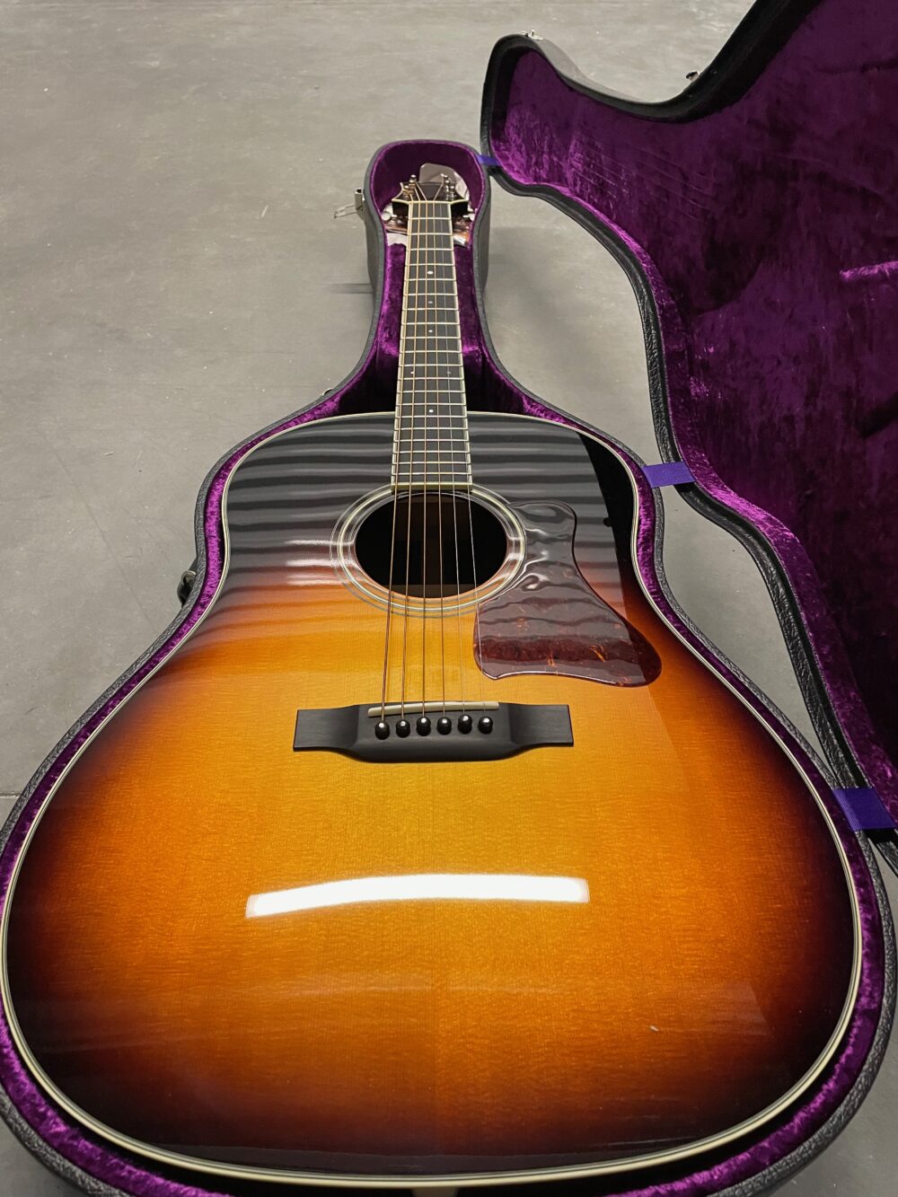 Collings CJ - Sunburst