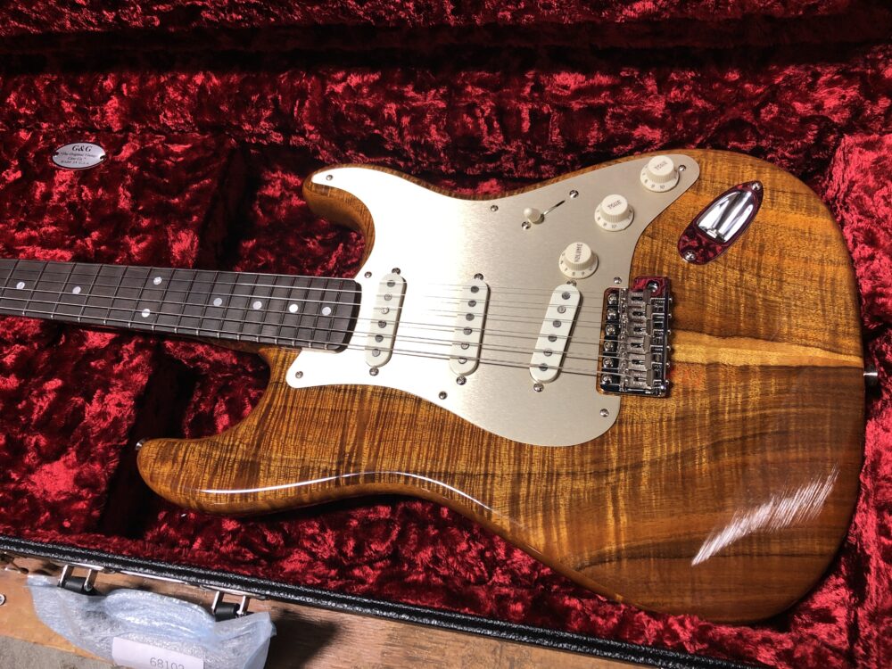 Fender Custom Shop Artisan Koa Stratocaster-2018 - Image 6