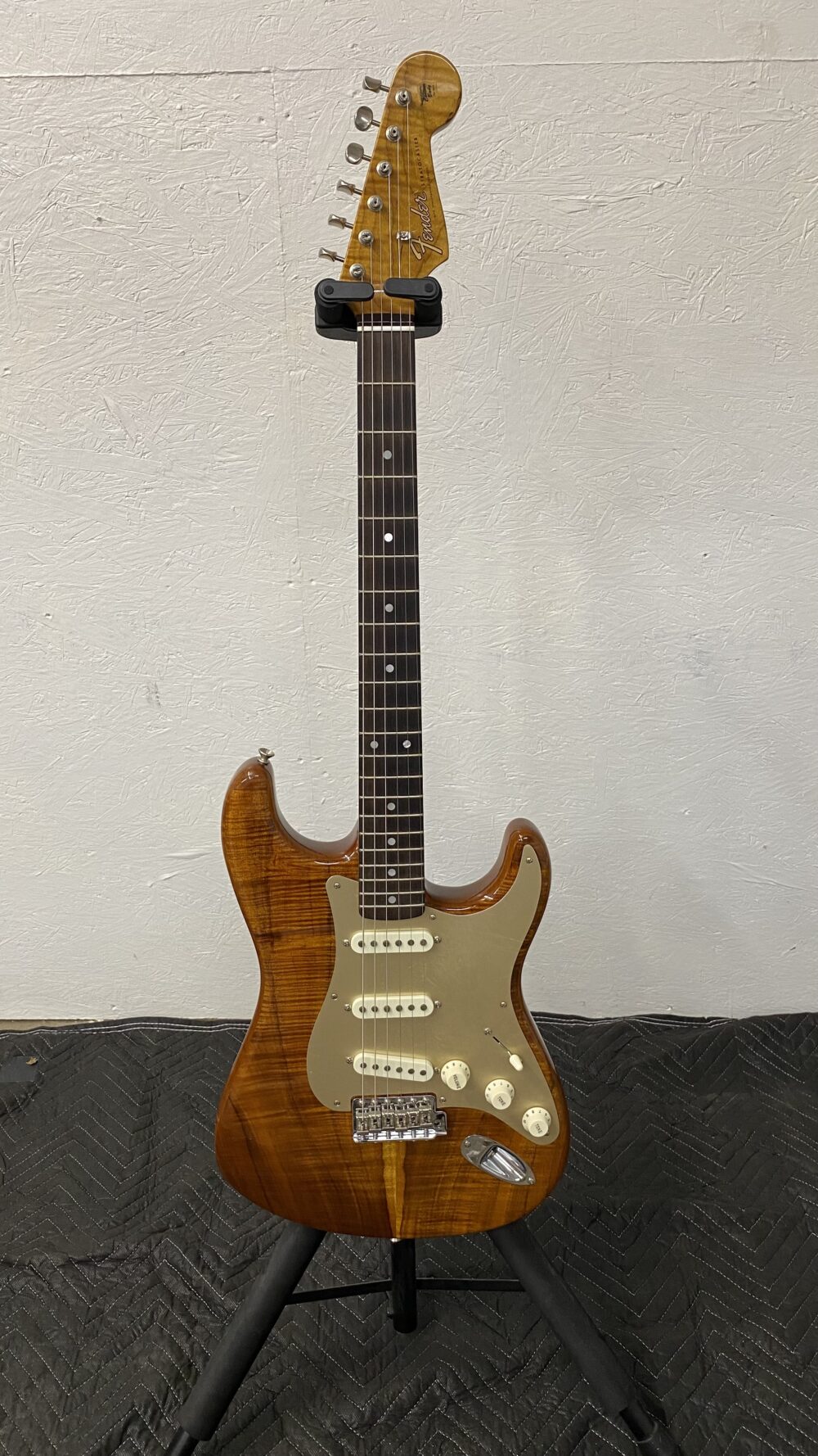 Fender Custom Shop Artisan Koa Stratocaster-2018 - Image 7